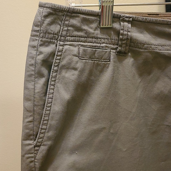 Eddie Bauer Petite Capris - Picture 2 of 7